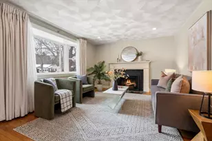 25 Shadow Rd, Melrose, MA 02176 - Photo 6