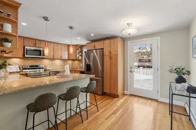 25 Shadow Rd, Melrose, MA 02176 - Photo 10