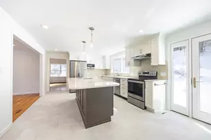 162 Mayfair Dr, Westwood, MA 02090 - Photo 8