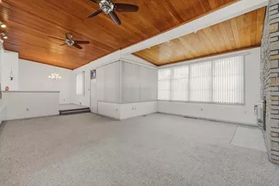 27 Kane St, Fall River, MA 02720 - Photo 16