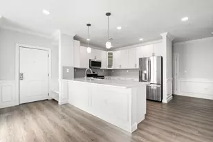 320 Middlesex Ave, Medford, MA 02155 - Photo 8