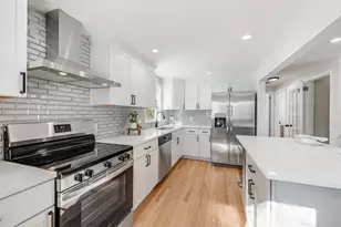 150 Grove St, Reading, MA 01867 - Photo 2