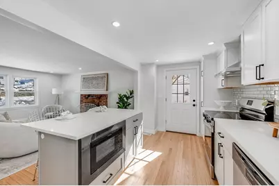 150 Grove St, Reading, MA 01867 - Photo 4