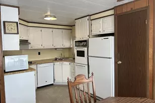16 1st Ave, Westfield, MA 01085 - Photo 14