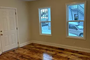 33 Thomas St, Southbridge, MA 01550 - Photo 6