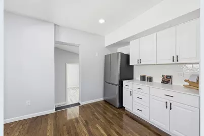 88 Newell St, Chicopee, MA 01013 - Photo 10