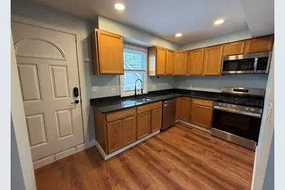 102 Mount Pleasant Ave, Boston, MA 02119 - Photo 14