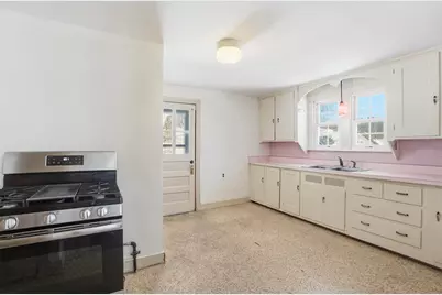 12 Cardinal Road, Worcester, MA 01602 - Photo 8