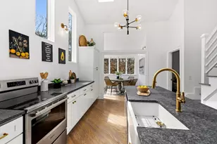 86 Harry Kemp Wy, Provincetown, MA 02657 - Photo 24