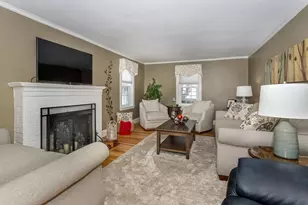 20 Forrest Rd, Walpole, MA 02081 - Photo 2