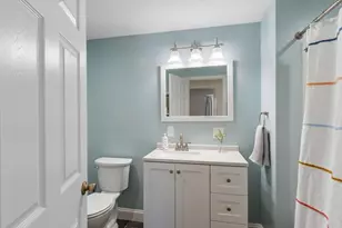 31 Elm St, Upton, MA 01568 - Photo 16