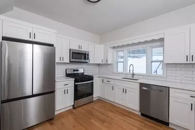 21 Upcrest Rd, Boston, MA 02135 - Photo 6