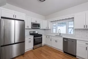 21 Upcrest Rd, Boston, MA 02135 - Photo 6