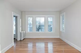 21 Upcrest Rd, Boston, MA 02135 - Photo 16