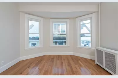 21 Upcrest Rd, Boston, MA 02135 - Photo 8