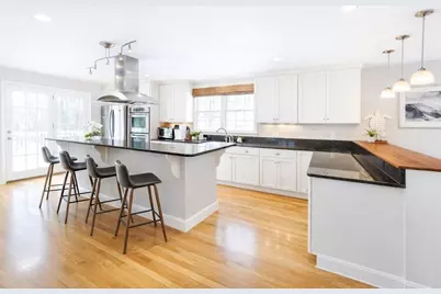 6 Adams Court, Hingham, MA 02043 - Photo 2