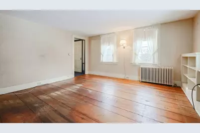 8 Winthrop St, Medway, MA 02053 - Photo 22