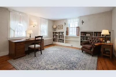 8 Winthrop St, Medway, MA 02053 - Photo 20