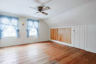 8 Winthrop St, Medway, MA 02053 - Photo 26