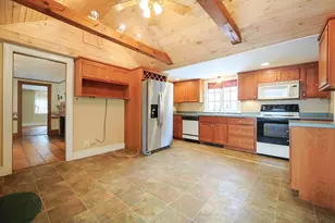 8 Winthrop St, Medway, MA 02053 - Photo 6