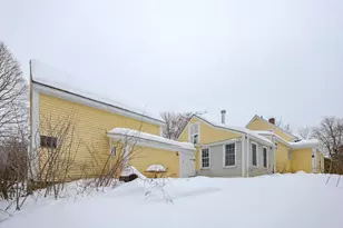 8 Winthrop St, Medway, MA 02053 - Photo 38