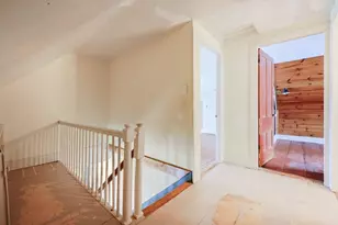 8 Winthrop St, Medway, MA 02053 - Photo 24