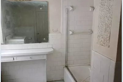 9 Olive St, Ashland, MA 01721 - Photo 18
