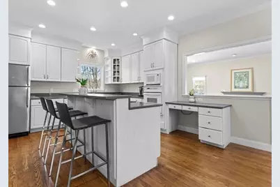 24 Moseley Avenue, Needham, MA 02492 - Photo 8