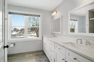 27 Pine St, Dedham, MA 02026 - Photo 30