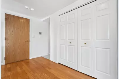 200 Ledgewood Dr #601, Stoneham, MA 02180 - Photo 6