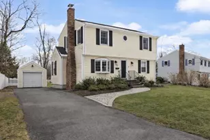 50 Forest St, Reading, MA 01867 - Photo 1