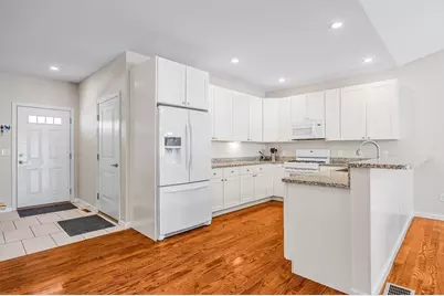 111 Daniel Shays Highway #37, Belchertown, MA 01007 - Photo 2