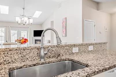 111 Daniel Shays Highway #37, Belchertown, MA 01007 - Photo 6