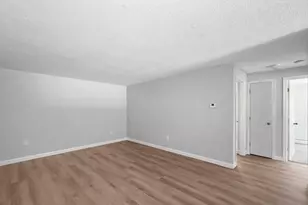 25 Horne St, Methuen, MA 01844 - Photo 2