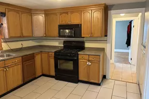 610 Killingly, Johnston, RI 02919 - Photo 4