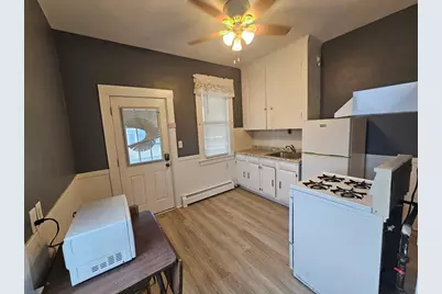 549 Westford St #4, Lowell, MA 01851 - Photo 8