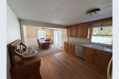 88 Country Rd, Agawam, MA 01001 - Photo 10