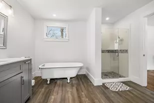 393 High St, Pembroke, MA 02359 - Photo 8