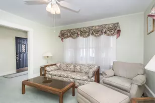 279-281 Ash St, Waltham, MA 02453 - Photo 14