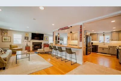 11 Dragon Circle, Easthampton, MA 01027 - Photo 4