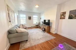 40 Hammond St, Boston, MA 02120 - Photo 2