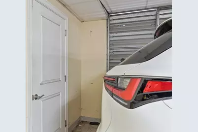 10 Crowninshield St #303, Peabody, MA 01960 - Photo 28