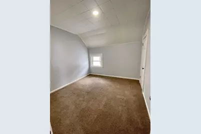 165 Eastern Ave, Fall River, MA 02723 - Photo 10