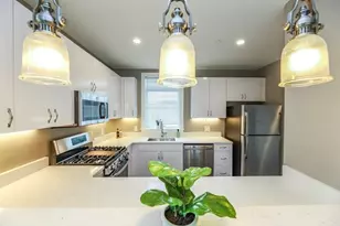 4945 Washington, Boston, MA 02132 - Photo 6