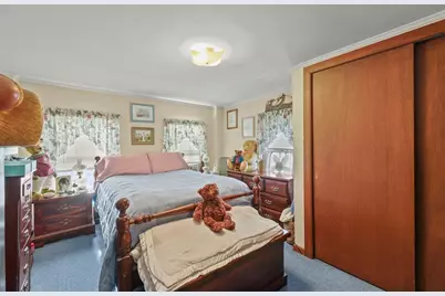 131 Center St, Lee, MA 01238 - Photo 10