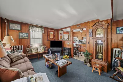 131 Center St, Lee, MA 01238 - Photo 4