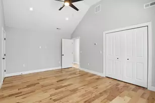 12 Benham St, Worcester, MA 01604 - Photo 16