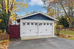 154 Madison Ave, Holyoke, MA 01040 - Photo 4