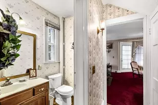 154 Madison Ave, Holyoke, MA 01040 - Photo 20