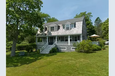 33 Goethals Way, Tisbury, MA 02568 - Photo 2